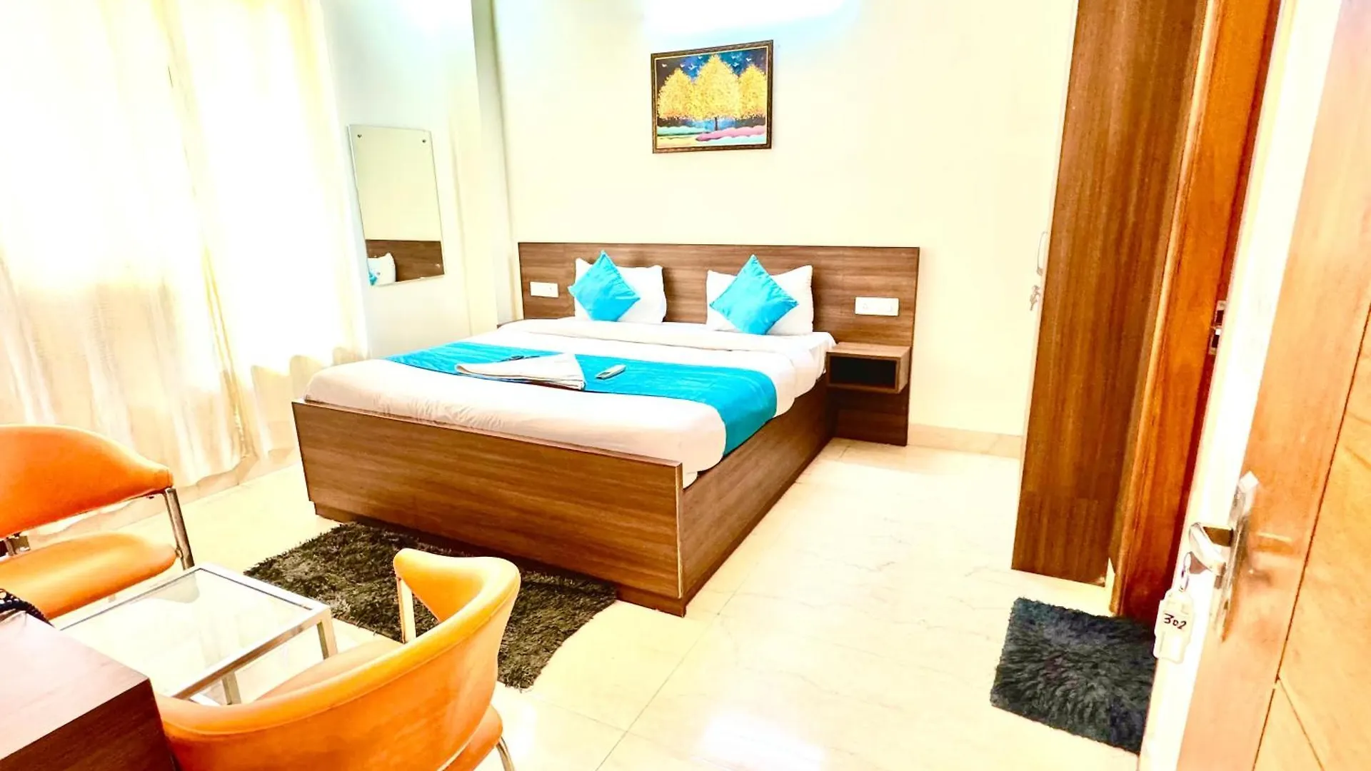 The Indian Hotel II Near Medanta Hospital Gurgaon 3*,